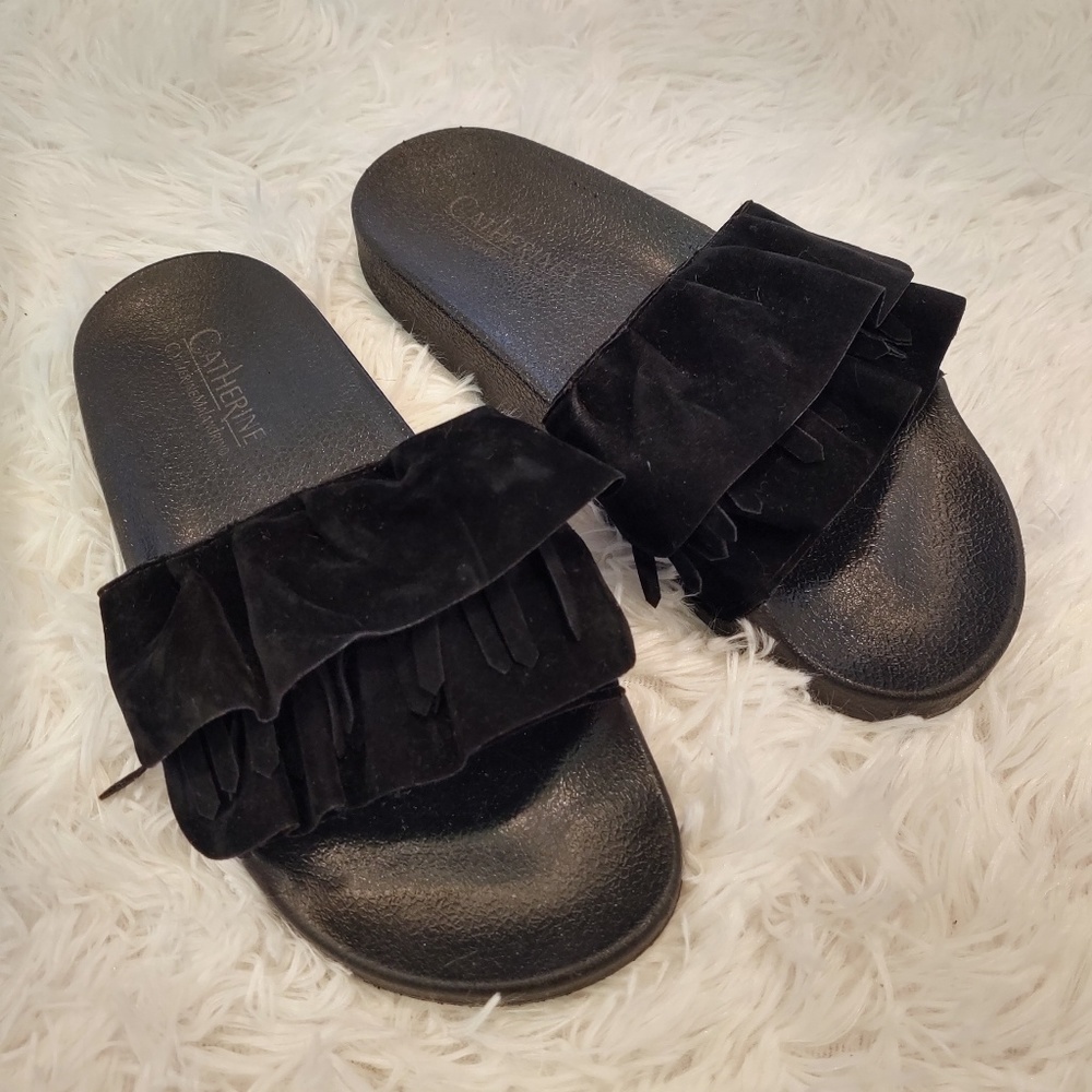 Catherine Malandrino Velvety Fringe Slides - Picture 1 of 4